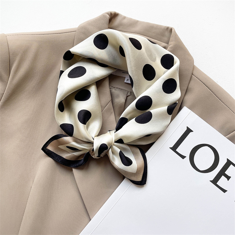 2024 New Pure Silk Scarf Small - Ascot Neck Scarf recension och pris