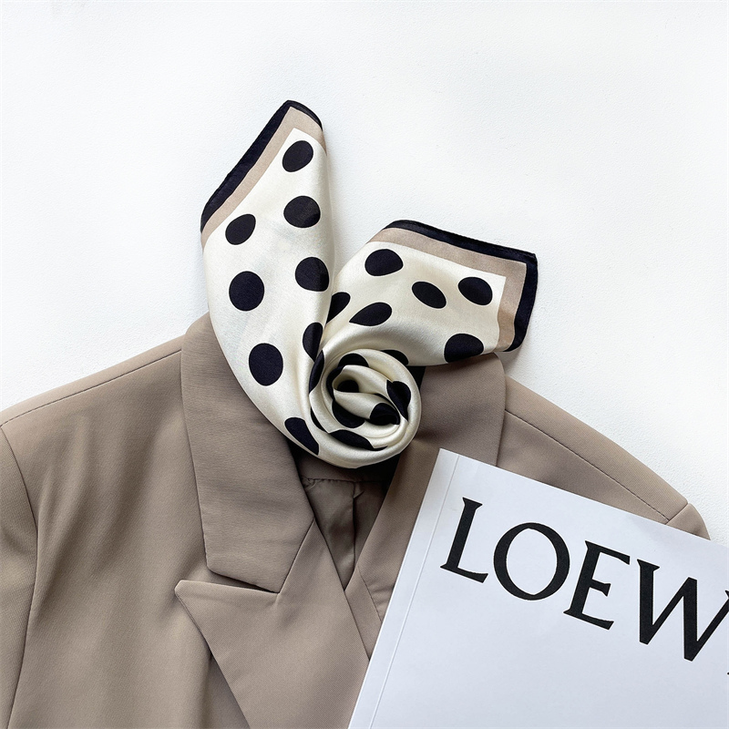 2024 New Pure Silk Scarf Small - Ascot Neck Scarf recension och pris