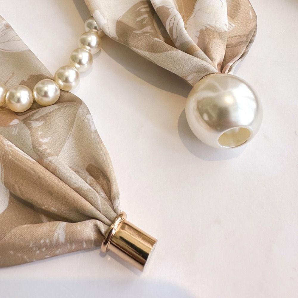 Silk Material Magnetic Pearl S - Ascot Neck Scarf recension och pris